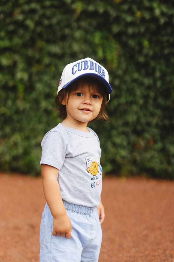 Chicago Cubs X Mini Wonder Game Day Friends Onesie Kids Baby Onesie Alice & Wonder