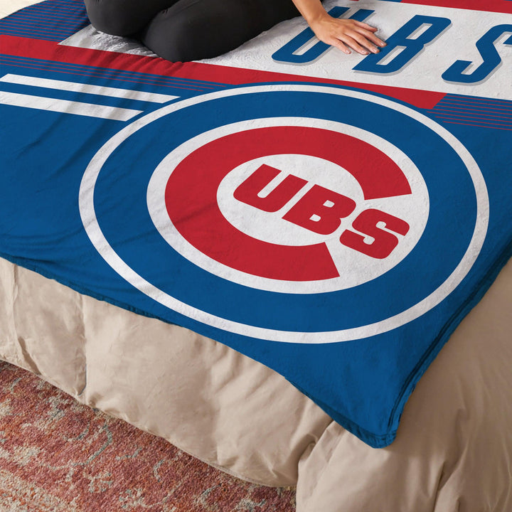 Chicago Cubs Bullseye Logo Throw Blanket Blankets NORTHWEST COMPANY