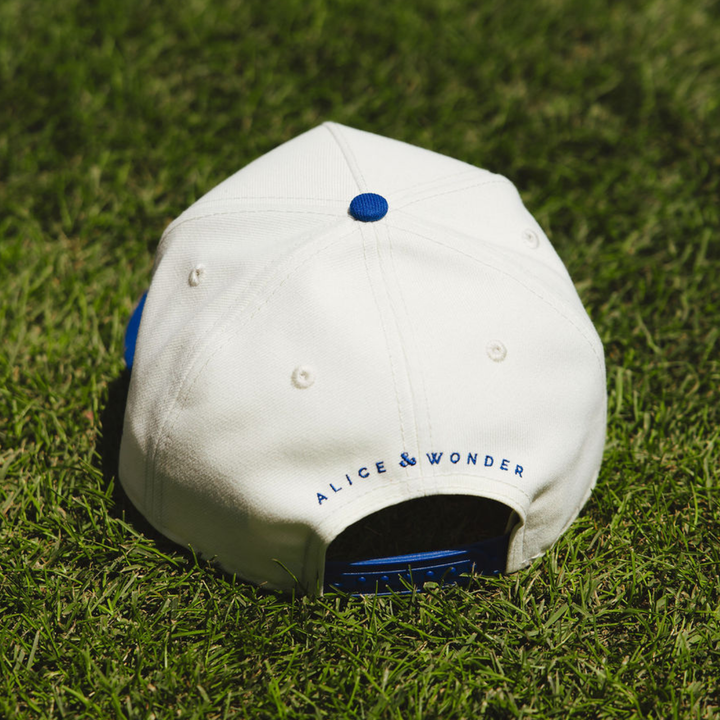 Chicago Cubs x Alice &amp; Wonder Cubbies Two-Tone 940 Cap — Ivory Caps NEW ERA CAP COMPANY